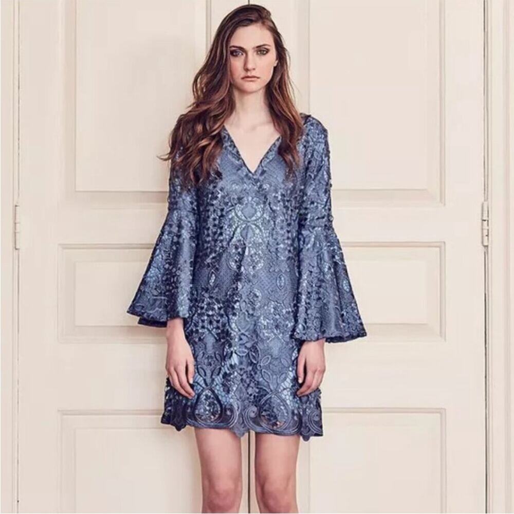 Mestiza‎ Camisa blue lace dress bell sleeve Sz M